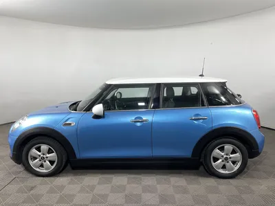 MINI Cooper 5 дверей 2024 - фото в новом кузове, фото салона и интерьера