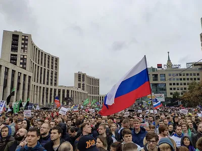 Пермяки вышли на демонстрацию и митинг «Требуем ответов» - 12 июня 2017 -  59.ru