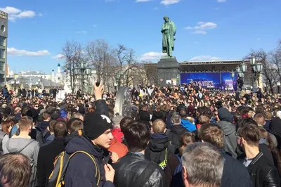 В Брянске в зале «Дружба» прошел торжественный концерт-митинг, посвященный  Дню России