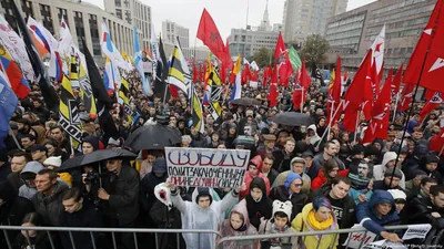 В российских городах прошли митинги памяти Бориса Немцова - BBC News  Русская служба