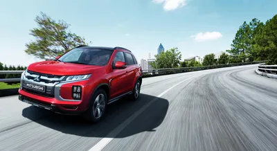 2027 Mitsubishi Pajero may become a luxury plug-in hybrid Outlander twin –  report - Drive