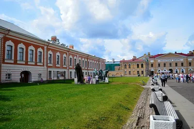 Экспозиция \"История денег\" Петропавловская крепость, Санкт - Петербург.,  Санкт-Петербург - «Миллион рублей стоит прямо на полу, у ваших ног! Из  рублевых монет! Экспозиция \"История денег\" в Санкт-Петербурге – место где  есть на