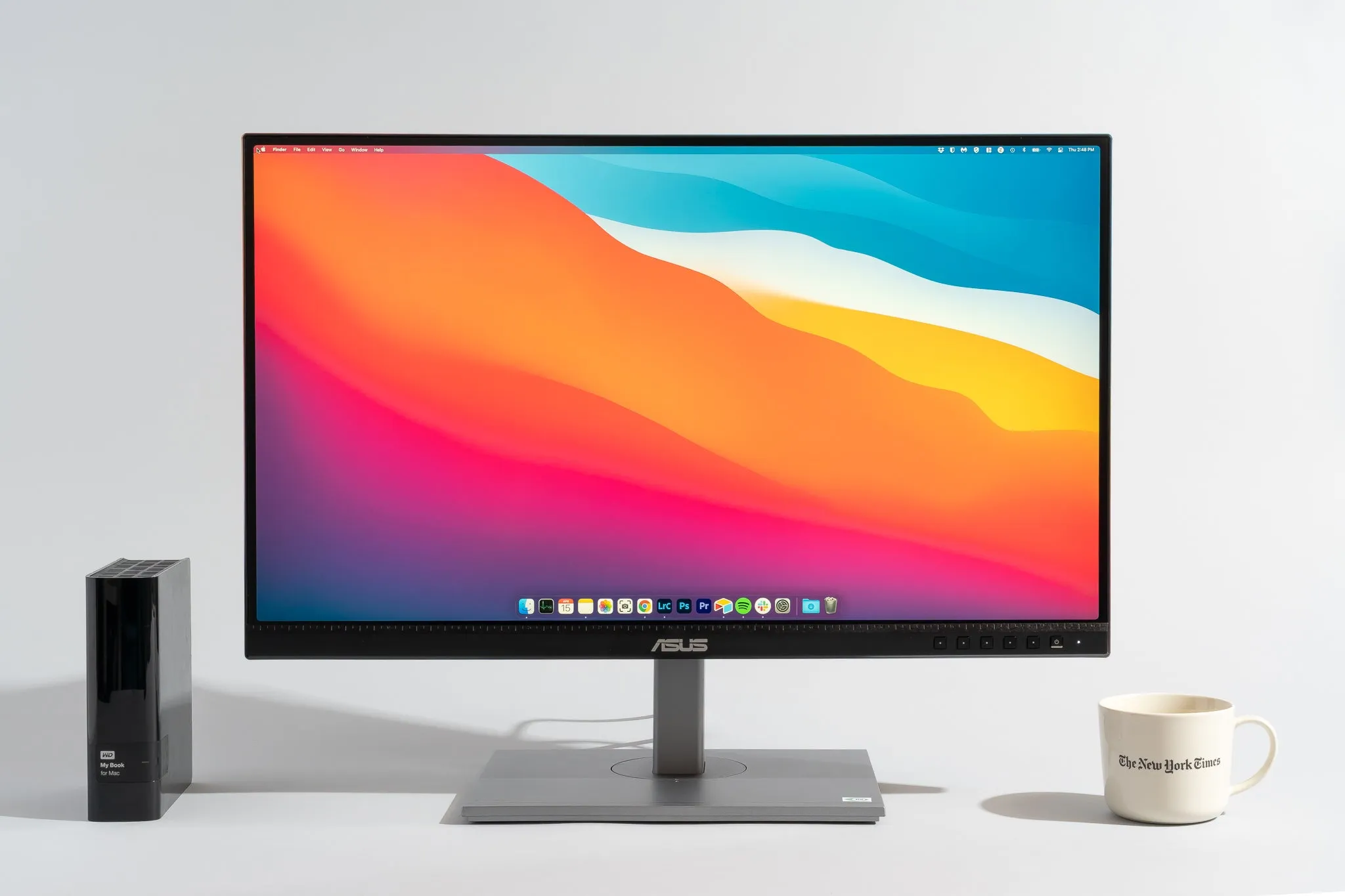 How To Tell If A Computer Monitor Can Be Mounted | Mount-It! How To Tell If A Computer Monitor Can Be Mounted | Mount-It!