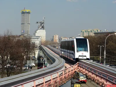 Московский монорельс сравнили с Эйфелевой башней