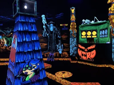 Monster Mini Golf: Best Indoor Mini Golf | Fun for All Ages!