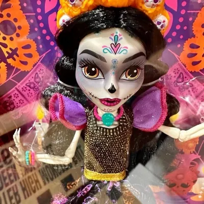 Кукла Monster High Cleo de Nile HHK54 купить по цене 3599 ₽ в  интернет-магазине Детский мир