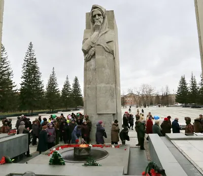 Монумент Славы в честь подвига сибиряков в годы Великой Отечественной войны  (Монумент Славы)