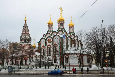 Владелец клуба \"Мутабор\" в Москве подарил РПЦ мощи Николая Чудотворца