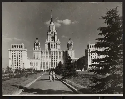 Фотография РЕТРО МОСКВА 1950-е годы КОПИЯ размер около 10 х 15 см. МО51 —  покупайте на Auction.ru по выгодной цене. Лот из - Другие страны -,  Оренбург . Продавец Igorek. Лот 120587975400846