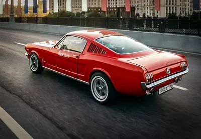 В каршеринге Москвы появились Ford Mustang 60-х годов - Quto.ru