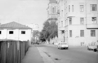 Фото \"Московские дома и улицы конца 80-х годов\", июнь - август 1987, г.  Москва, Климентовский пер. - История России в фотографиях