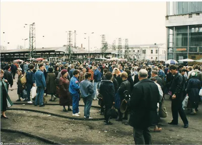 Москва 90-х годов, магазины, ларьки…» — создано в Шедевруме