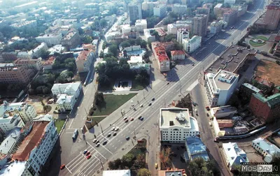 Вечерняя трёхчасовая прогулка по центру Москвы на теплоходе с дискотекой в  стиле 90-х