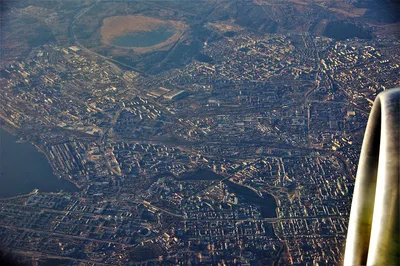 Под крылом самолета ... огнями играет Москва | Пикабу