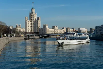 Синоптики шокировали москвичей прогнозом: на Москву надвигается ураган с  ливнями – EG.RU – Погода. Прогноз погоды. Погода Москва. Погода в Москве.  Погода на 14 дней. Погода на неделю. Прогноз Гисметео. Гисметео Москва.