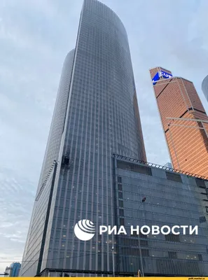 Highrise новые здания на зеленом холме. Район Москва «химок» Стоковое  Изображение - изображение насчитывающей сложно, жилище: 192860121