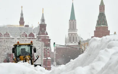 Сегодня в Москве сильный снегопад, и в этих условиях транспорт работает  штатно - Единый Транспортный Портал