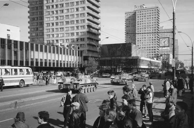 Вспоминая 90-е. Москва 1991-го. Грязь и нецензурщина. Так запомнились  последние дни Москвы, как столицы СССР | Таня на пенсии | Дзен