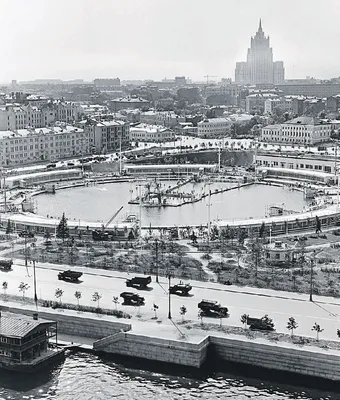 Москва в её прошлом и настоящем (ab00942) | Купить с доставкой по Москве и  всей России по выгодным ценам.