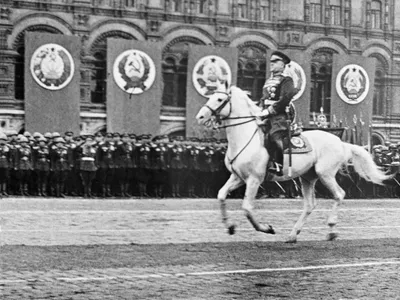 Фото \"Ополченцы. На защиту столицы\", октябрь 1941, г. Москва - История  России в фотографиях