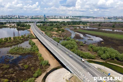 Полнолуние и мост через Волгу (Волгоград)