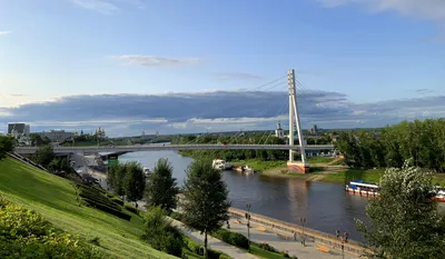 Праздничную подсветку включат на мосту Влюбленных в День города - Тюменская  линия