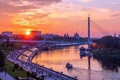 Тюменцы предложили переименовать Мост Влюбленных из-за частых самоубийств