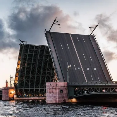 Разводные мосты Петербурга