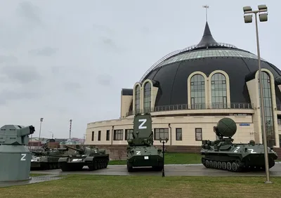 В Туле на боевую технику возле Музея оружия нанесли букву Z | ИА “Тульская  Пресса”