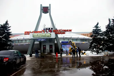 Железный человек, помоги! Москвичи пришли требовать долги в Петербург