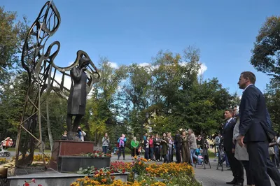 В Самаре установлен памятник Женщине - Волга Ньюс