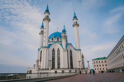 Праздничный намаз прошел в соборной мечети в Москве — видео - 28.06.2023,  Sputnik Узбекистан