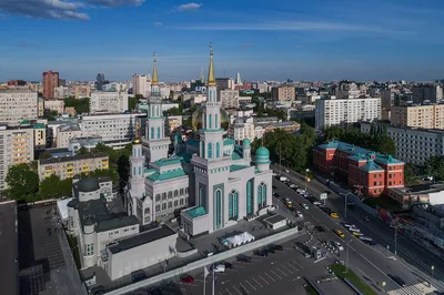 Москва без джума-намаз: ДУМ РФ отменило в столице пятничные молитвы в  мечетях