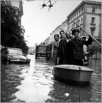 Дождь в Москве, июнь 1965 года / 1965 :: старое фото :: наводнение -  JoyReactor