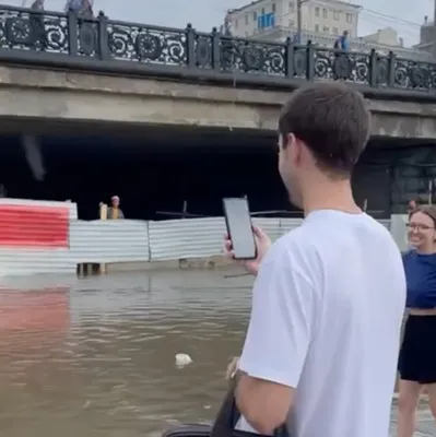 Серьезный потоп в Москве \"взорвал\" соцсети - Российская газета