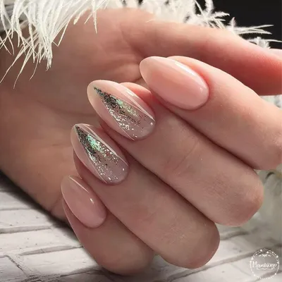 Маникюр с полосками, ногти полосы, нюд, ногти нюдовые | Encapsulated nails,  Cute nails, Nails