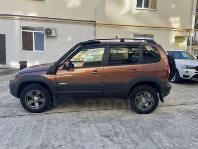 Купить б/у Chevrolet Niva I Рестайлинг 1.7 MT (80 л.с.) 4WD бензин механика  в Сочи: серый Шевроле Нива I Рестайлинг внедорожник 5-дверный 2016 года на  Авто.ру ID 1120611225