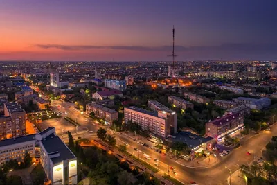 ООО \"Орбат\" / \"Orbat\" LLC - Вечерний променад / Evening promenade Ночной  Оренбург, ул. Советская, д 1 / Night Orenburg, st. Sovetskaya, 1  #ночнойоренбург #вечернийоренбург #прогулкапооренбургу #огниночногогорода  #центральнаяулица #улицасоветская ...