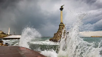 Атака дронов на Севастополь: видео, как оккупанты стреляли по дронам