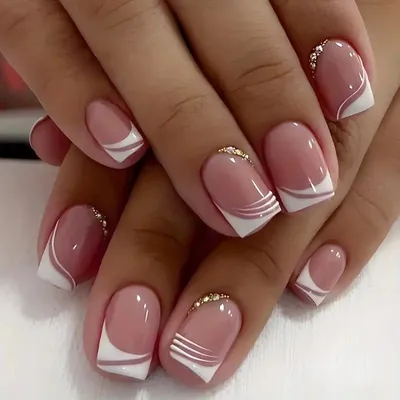 Красивые ногти со стразами - 20Nails