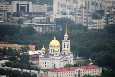 Александро-Невский Ново-Тихвинский монастырь, Екатеринбург (Екатеринбург  (МО город Екатеринбург)), фотография. общий вид в ландшафте