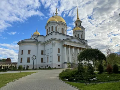 Фото: Александро-Невский Ново-Тихвинский женский монастырь, монастырь, ул.  Зелёная Роща, 1, Екатеринбург — Яндекс Карты