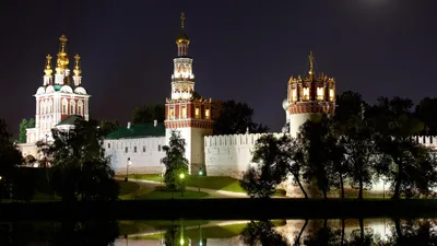 Экскурсия «Новодевичий монастырь и Новодевичье кладбище» с Moscow Excursion