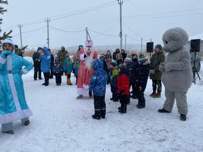 Новогодние каникулы: отпадные картинки и открытки для отправки по смс и  вотсап