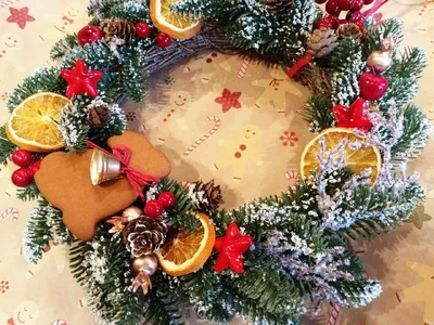 Новогодний венок большой \"Ожидание чуда\" купить в Москве в Букет-Элит