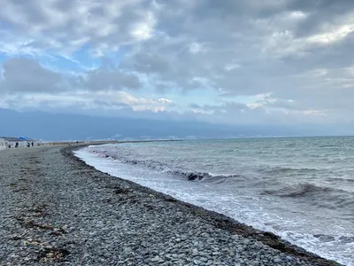 В Новороссийске сильный ветер, в Керченском проливе штормовое  предупреждение. Погода в Краснодарском крае