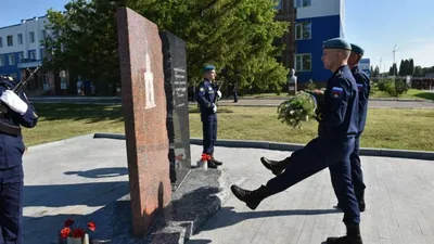 Шойгу объяснил обрушение омской казармы плохой кладкой 1975 года :: Новости  :: ТВ Центр