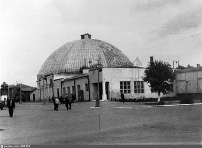 Старые казармы в Омск стоковое изображение. изображение насчитывающей  воинско - 26434207