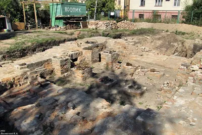 Собор Воскресения Христова (утраченный), Омск (Омск, город), фотография.  документальные фотографии Раскопанное археологами подвальное помещение  старого собора