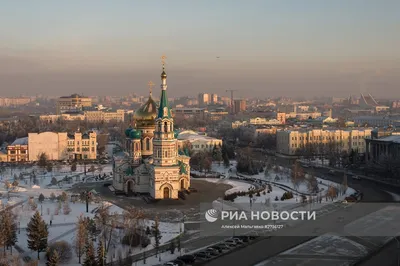 В Омск пришла зима. Последствия мощного ночного снегопада - Новости Омска -  om1.ru